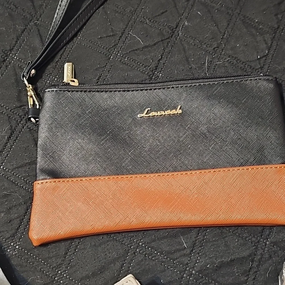 Nwt Elegant Black and Tan Handbag Set - Picture 3 of 7